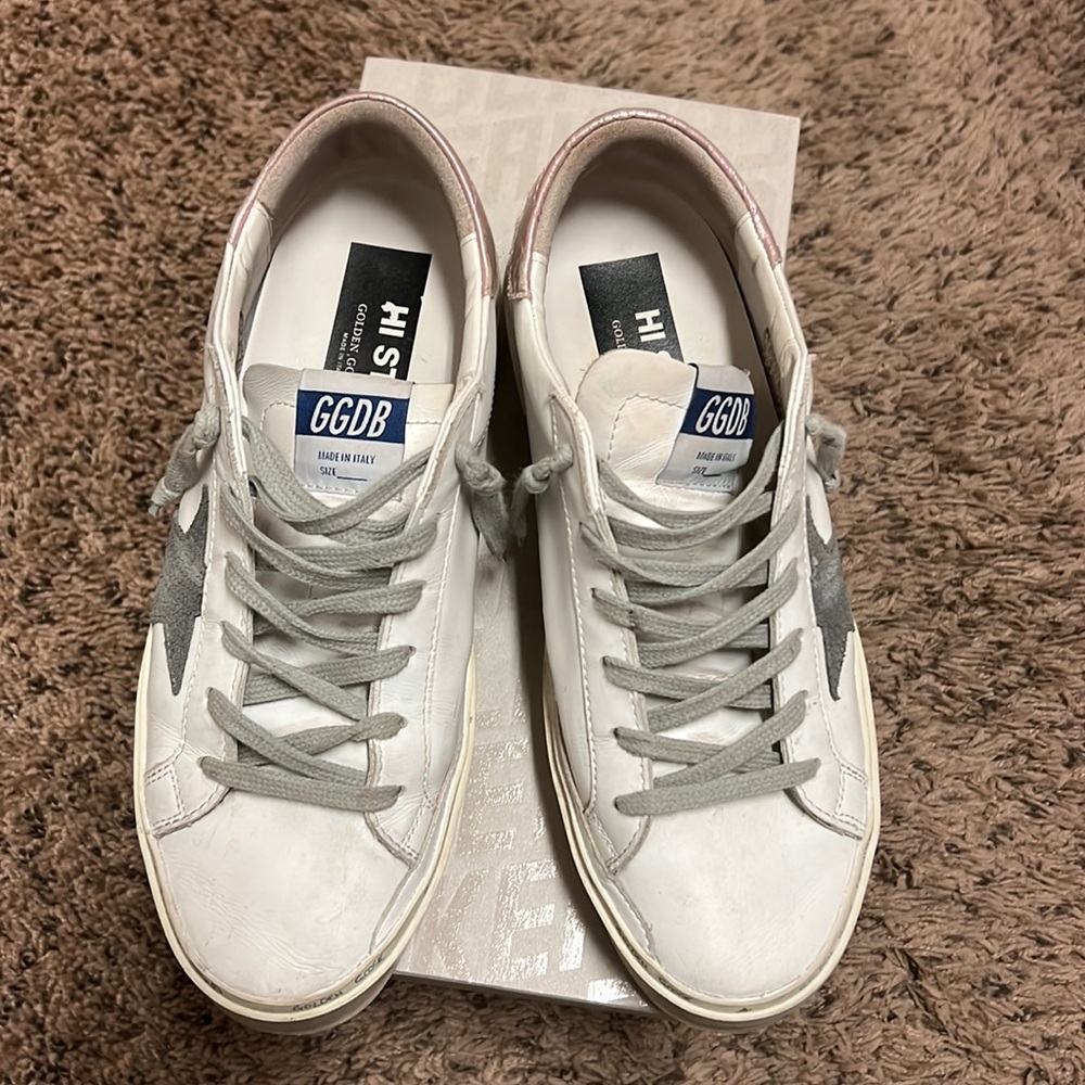 Well loved golden goose sneakers!